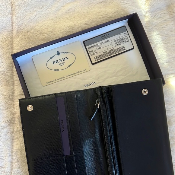 Authentic🖤PRADA MILANO Tessuto Black Nylon Long Unisex Wallet - Picture 8 of 12